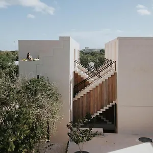 4* Hotel Eterna